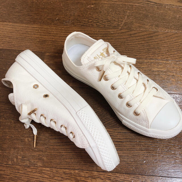 CONVERSE(コンバース)の【週末限定値下】converse コンバース  オールスター ライト スニーカー レディースの靴/シューズ(スニーカー)の商品写真