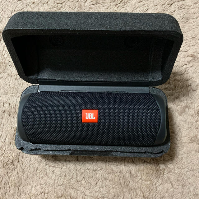 Herman Miller(ハーマンミラー)のJBL FLIP5 BLACK スマホ/家電/カメラのオーディオ機器(スピーカー)の商品写真