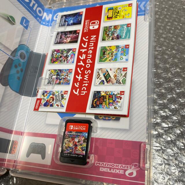 Nintendo Switch(ニンテンドースイッチ)の美品　マリオカート8 デラックス Switch エンタメ/ホビーのゲームソフト/ゲーム機本体(家庭用ゲームソフト)の商品写真