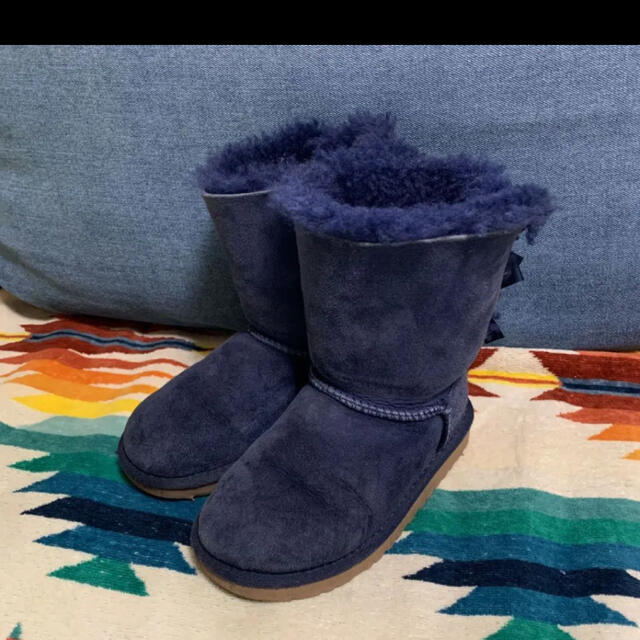 UGG(アグ)のugg 17.5cm キッズ/ベビー/マタニティのキッズ靴/シューズ(15cm~)(ブーツ)の商品写真