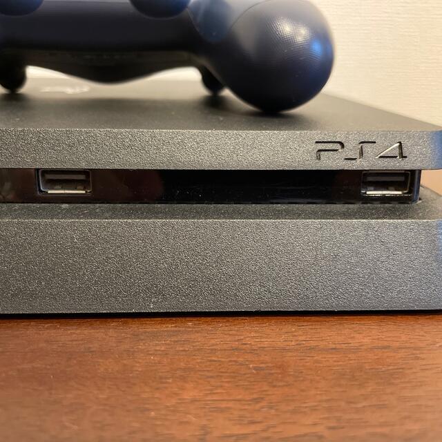 PlayStation4(プレイステーション4)のSONY PlayStation4 本体 CUH-2000AB01 エンタメ/ホビーのゲームソフト/ゲーム機本体(家庭用ゲーム機本体)の商品写真