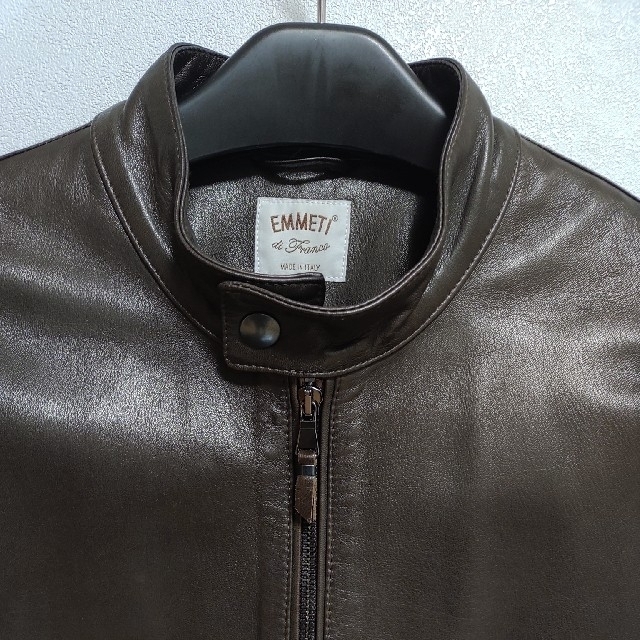emmeti エンメティ　JURI ライダースジャケット　ブラウン　46 メンズのジャケット/アウター(ライダースジャケット)の商品写真