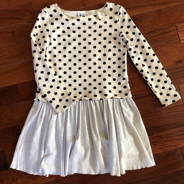 PETIT BATEAU(プチバトー)のプチバトー　ドットワンピース キッズ/ベビー/マタニティのキッズ服女の子用(90cm~)(ワンピース)の商品写真