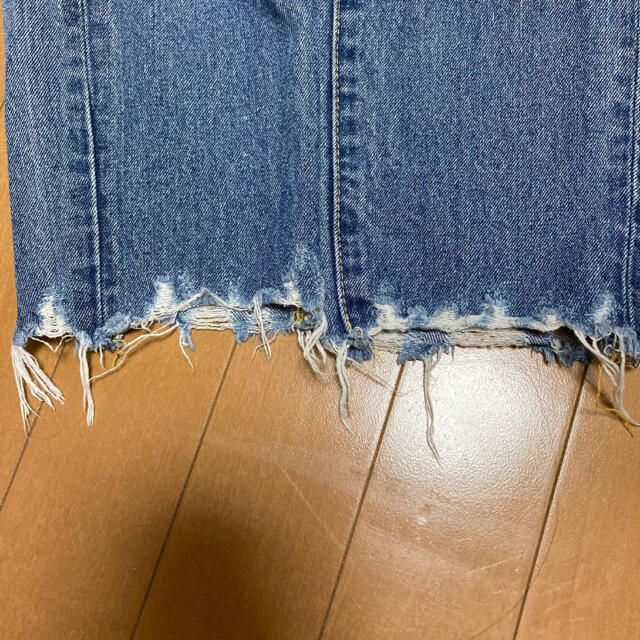 BEAMS(ビームス)のBEAMS ダメージ加工ジーンズ レディースのパンツ(デニム/ジーンズ)の商品写真