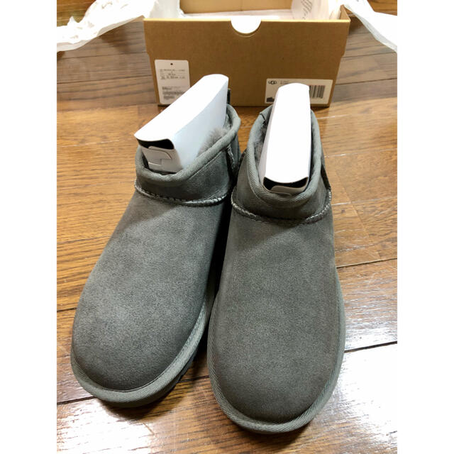 新品未使用！UGG ムートンブーツ CLASSIC ULTRA MINI グレー