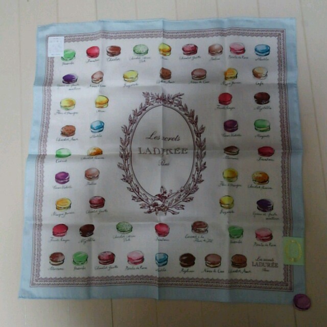 LADUREE(ラデュレ)のLADUREE 新品タグ付ハンカチ&ティッシュケース レディースのファッション小物(ハンカチ)の商品写真