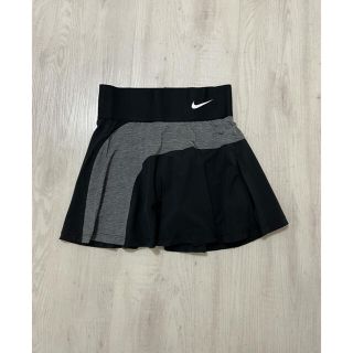 ナイキ(NIKE)の☆新品☆  NIKE ナイキ　テニスウェア  HYBRID スコート　US-S(ウェア)