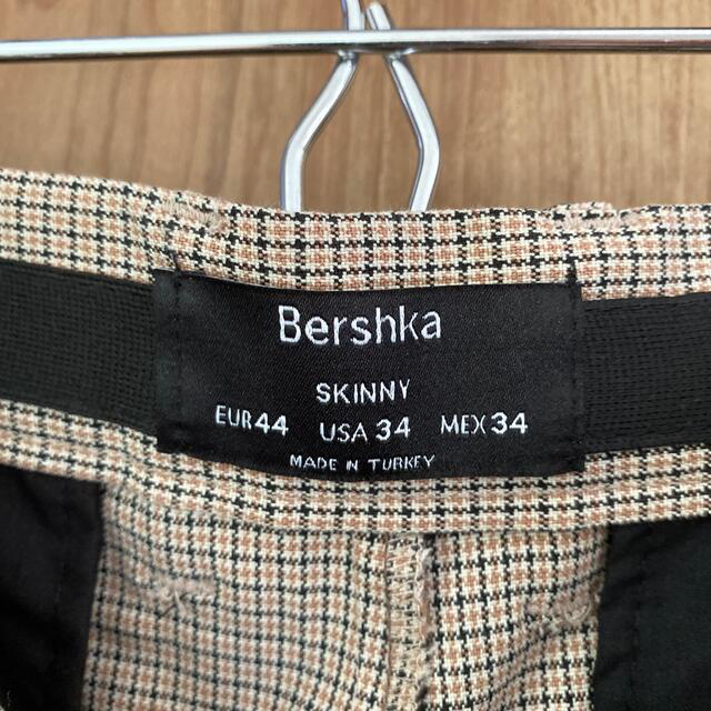 Bershka(ベルシュカ)のBershka  タイトフィットスキニーパンツ メンズのパンツ(チノパン)の商品写真