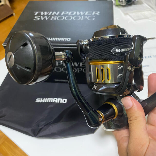 SHIMANO(シマノ)のシマノ　ツインパワーSW 8000PG スポーツ/アウトドアのフィッシング(リール)の商品写真
