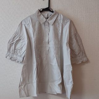 ネストローブ(nest Robe)のオオカミとフクロウ　ミモザのリース7分袖(シャツ/ブラウス(長袖/七分))