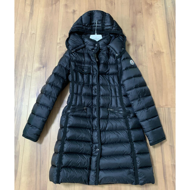 MONCLER(モンクレール)のkirari 様　MONCLER エルミンヌ　ネイビー　サイズ0 レディースのジャケット/アウター(ダウンコート)の商品写真