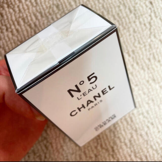 CHANEL ローハンドクリーム　新品未開封