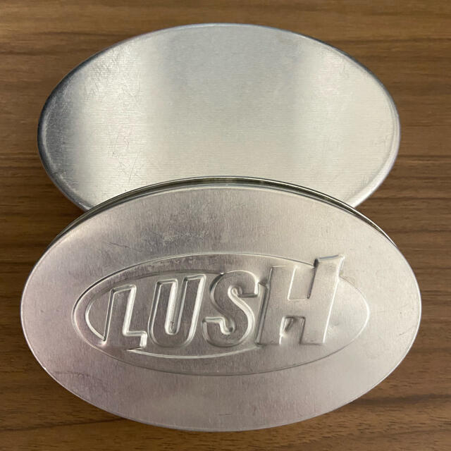 LUSH(ラッシュ)のLUSH マッサージバー 缶 ジャンク品 コスメ/美容のボディケア(その他)の商品写真