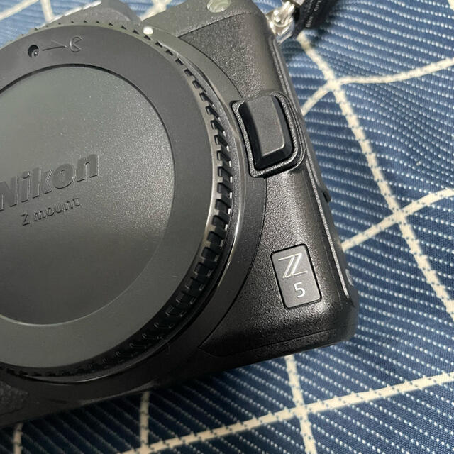 Nikon - Nikon z5 ボディ