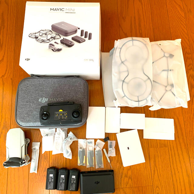 DJI Mavic Mini Fly More comboフライモア コンボ DJI Mavic Mini Fly More comboフライモア コンボ