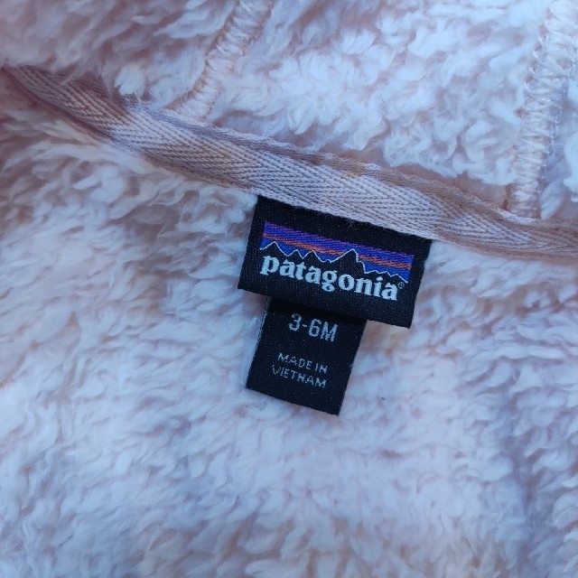 patagonia(パタゴニア)のパタゴニア ファーリーフレンズフーディ キッズ/ベビー/マタニティのベビー服(~85cm)(その他)の商品写真