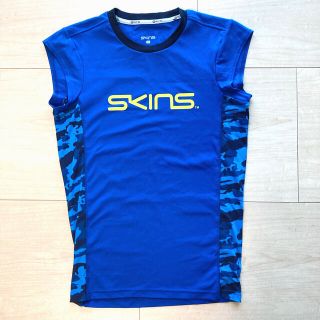 スキンズ(SKINS)の美品　SKINS (Tシャツ(半袖/袖なし))