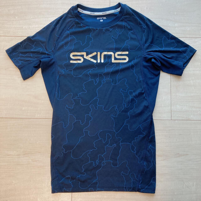 SKINS(スキンズ)の美品　SKINS メンズのトップス(Tシャツ/カットソー(半袖/袖なし))の商品写真