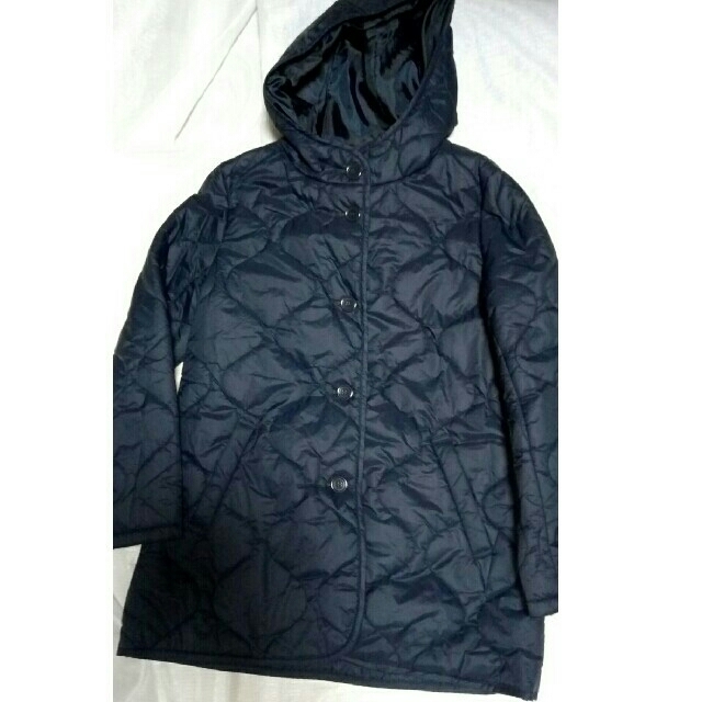 紺　中綿　キルティング　コート　一回使用 レディースのジャケット/アウター(その他)の商品写真