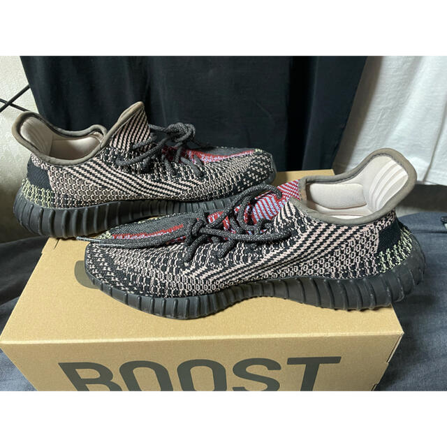 adidas(アディダス)のYeezy Boost 350 V2 Yecheil ノンリフレクティブ メンズの靴/シューズ(スニーカー)の商品写真