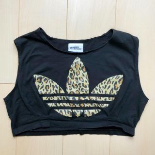 アディダス(adidas)のadidas トップス(Tシャツ(半袖/袖なし))