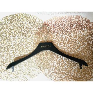 グッチ(Gucci)のゆっち様専用♡☆★GUCCI 茶 細ハンガー ブラウス ジャケット グッチ★☆(押し入れ収納/ハンガー)