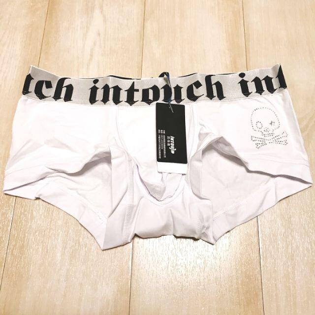 INTOUCH ボクサーパンツ　ホワイト　ドクロワンポイント　Ｌサイズ メンズのアンダーウェア(ボクサーパンツ)の商品写真