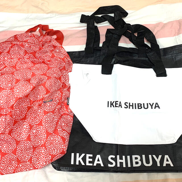 IKEA(イケア)のIKEA  リュック& IKEA SHIBUYA バック　大(黒)/小(白) メンズのバッグ(エコバッグ)の商品写真
