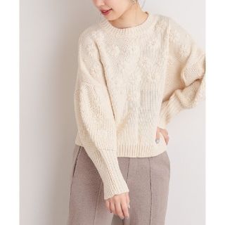 ナチュラルクチュール(natural couture)のナチュラルクチュール　新品　お花　刺繍ニット(ニット/セーター)