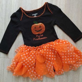 トイザラス(トイザらス)の超美品 3500円★トイザらス ハロウィン シフォン 長袖 ワンピース 80(ロンパース)