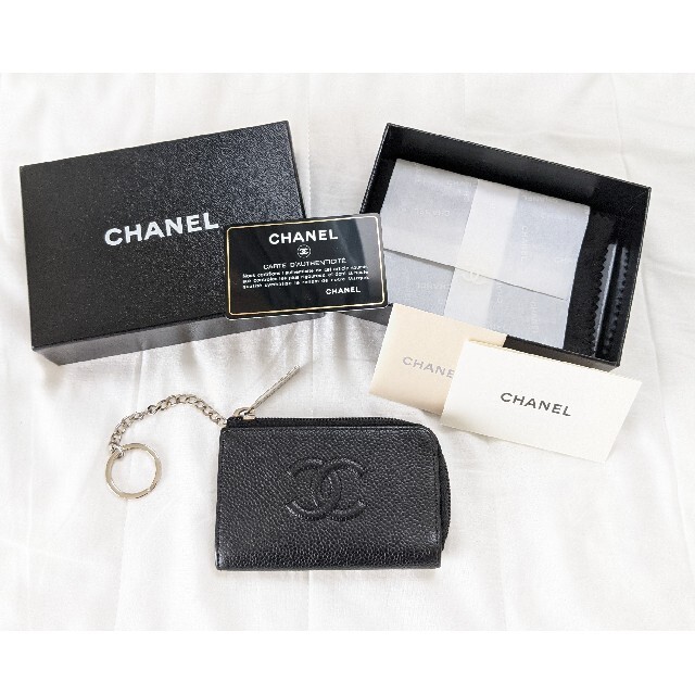 CHANEL(シャネル)の新品同様　CHANEL　シャネル　キーチェーン付　コインケース　完売　希少　レア レディースのファッション小物(コインケース)の商品写真