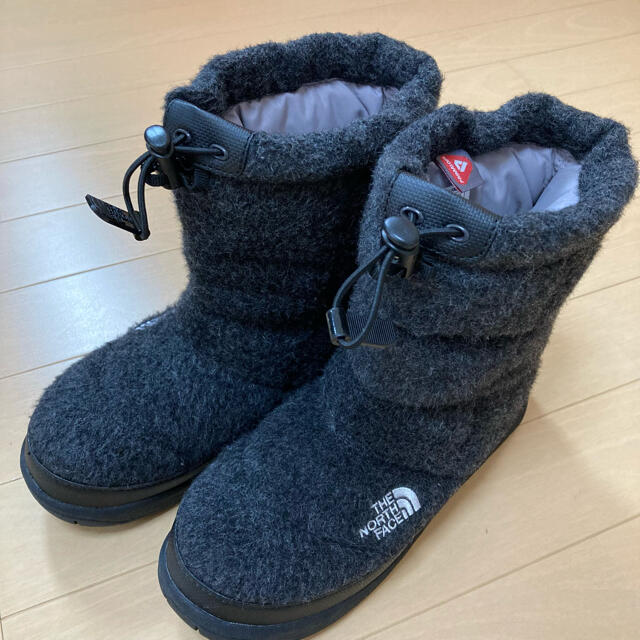 THE NORTH FACE(ザノースフェイス)の美品　ザ　ノースフェイス　ヌプシ　ブーティウールII　23.0cm レディースの靴/シューズ(ブーティ)の商品写真