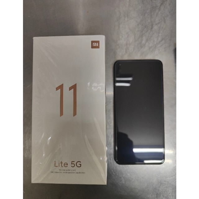 xiaomi mi 11 lite 5g　トリュフブラック　使用、約1ヶ月　美品