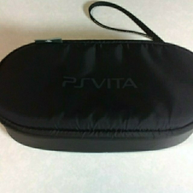 メモリーカード64GB PS Vita PCH-1100 AB01  エンタメ/ホビーのゲームソフト/ゲーム機本体(携帯用ゲーム機本体)の商品写真