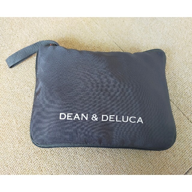 DEAN & DELUCA(ディーンアンドデルーカ)のディーンアンドデルーカ グレーGlow8月号付録エコバッグレジカゴバッグ レディースのバッグ(エコバッグ)の商品写真