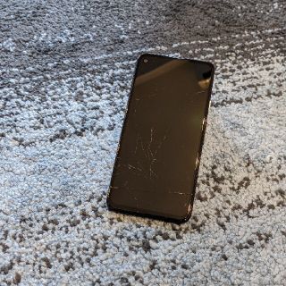 グーグルピクセル(Google Pixel)のpixel4a SIMフリー　画面割れ(スマートフォン本体)