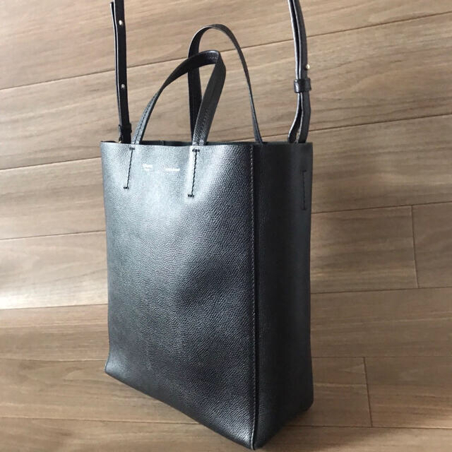 celine(セリーヌ)の【美品】CELINE バッグ/カバ　スモール　ブラック　2way  レディースのバッグ(ショルダーバッグ)の商品写真