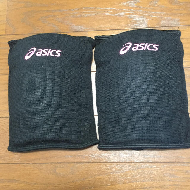 asics(アシックス)のチェッカー悦郎様専用asics アシックス サポーター 膝用 バレーボール スポーツ/アウトドアのスポーツ/アウトドア その他(バレーボール)の商品写真