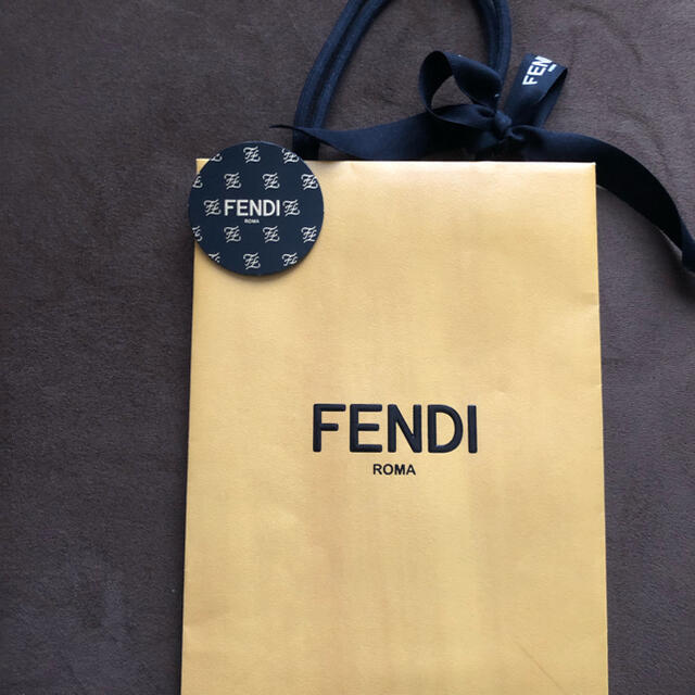 FENDI(フェンディ)のFENDI ショップ袋　ショッパー レディースのバッグ(ショップ袋)の商品写真