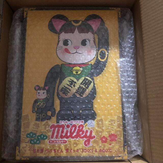 売れ筋新商品 be@rbrick 招き猫 100% 400% 黒メッキ ペコちゃん その他 ...