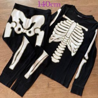 エイチアンドエム(H&M)のハロウィン H&M 長袖、長パンツ、セット　140cm(Tシャツ/カットソー)