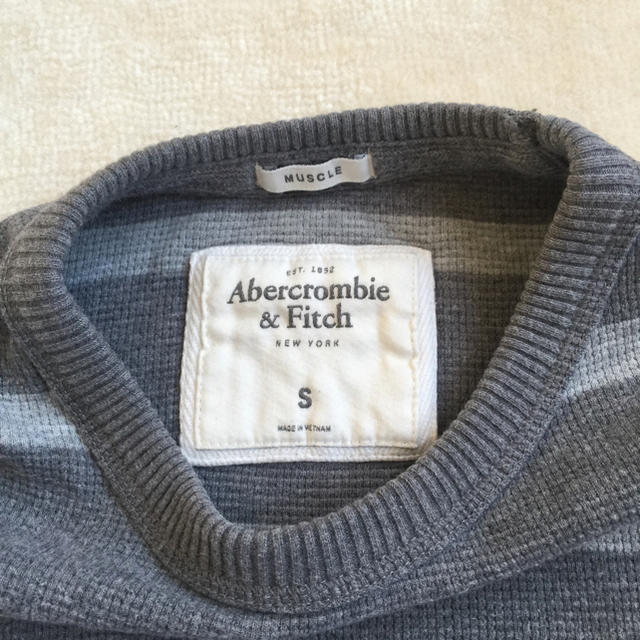 Abercrombie&Fitch(アバクロンビーアンドフィッチ)の■ アバクロ ■  ロングTシャツ メンズのジャケット/アウター(ダウンベスト)の商品写真