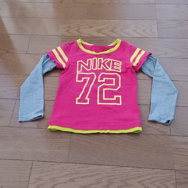 NIKE(ナイキ)のナイキ　ロンT　100 キッズ/ベビー/マタニティのキッズ服女の子用(90cm~)(Tシャツ/カットソー)の商品写真