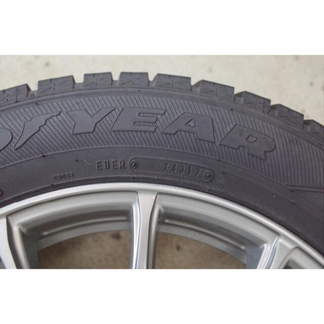 Goodyear(グッドイヤー)の215/60/R17 グッドイヤースタッドレス　アイスナビ　CH R等に対応 自動車/バイクの自動車(タイヤ・ホイールセット)の商品写真