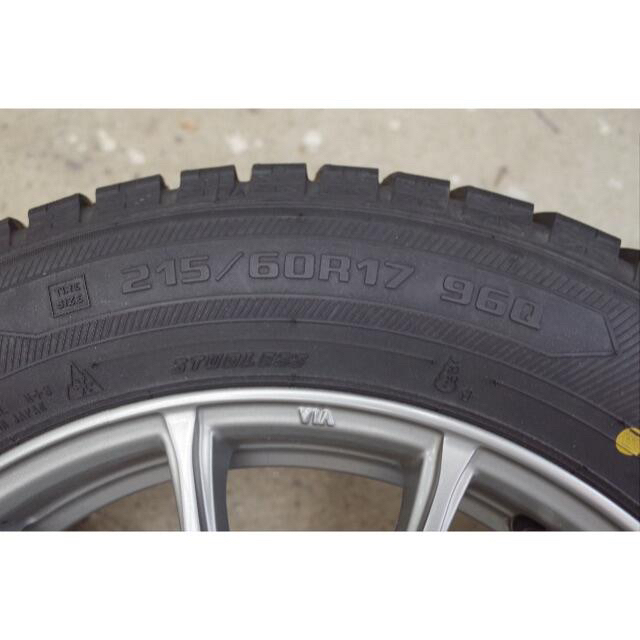 Goodyear(グッドイヤー)の215/60/R17 グッドイヤースタッドレス　アイスナビ　CH R等に対応 自動車/バイクの自動車(タイヤ・ホイールセット)の商品写真