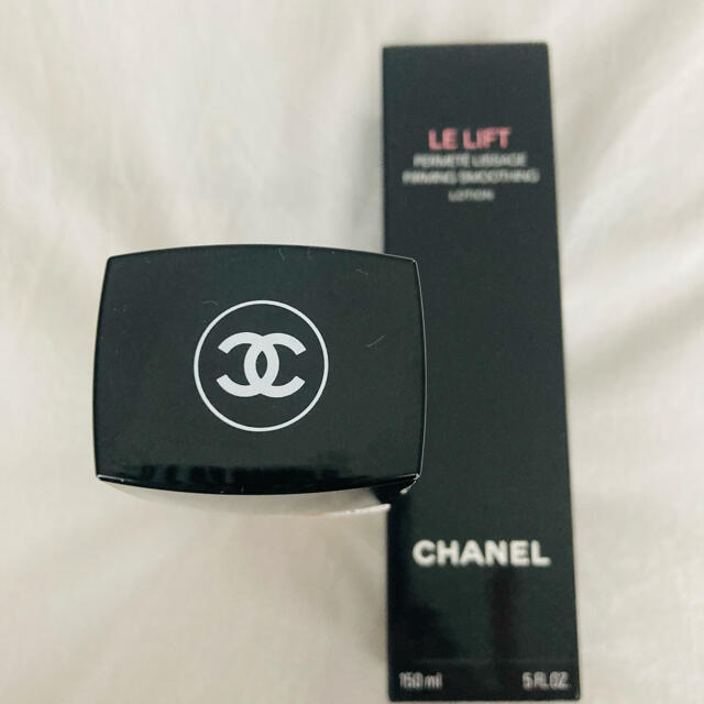 CHANEL(シャネル)の【一度のみ使用】シャネル化粧水　LE LIFT 150ml コスメ/美容のスキンケア/基礎化粧品(化粧水/ローション)の商品写真