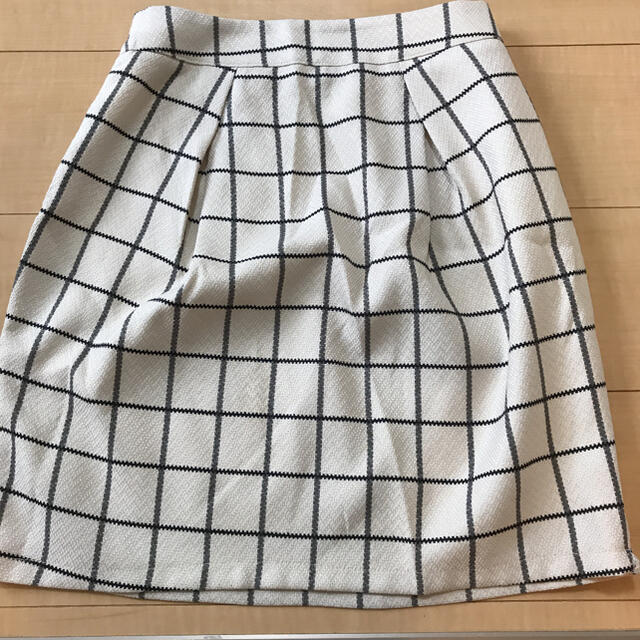 allamanda(アラマンダ)のアラマンダ チェックスカート M レディースのスカート(ひざ丈スカート)の商品写真