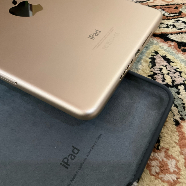 iPad mini4 128GB Cellular gold 純正カバー付