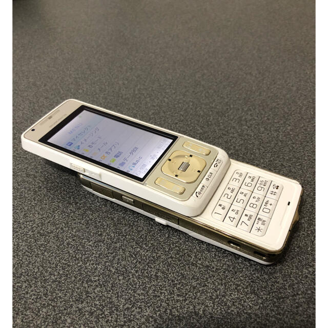SONY - SO905iCS Cyber-shot docomo Whiteの通販 by React's SONY - SO905iCS Cyber-shot docomo Whiteの通販 by React's