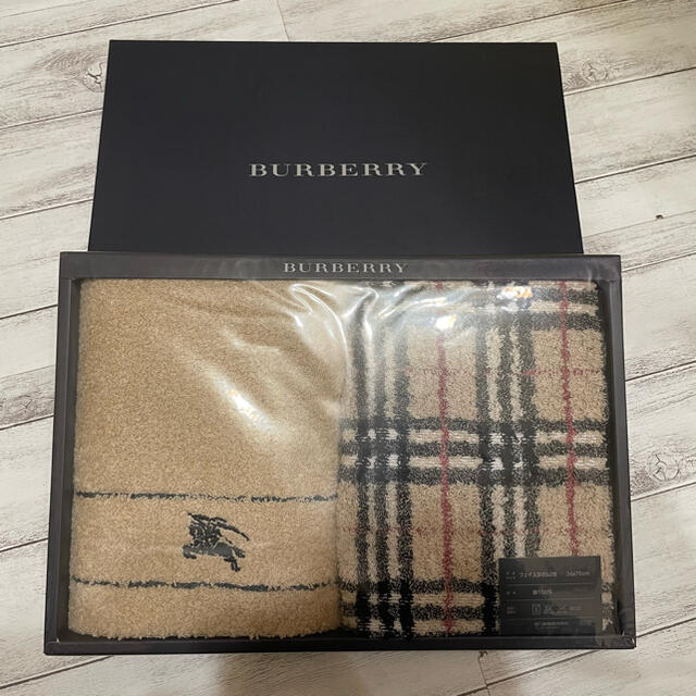 BURBERRY(バーバリー)のBurberry フェイスタオルセット インテリア/住まい/日用品の日用品/生活雑貨/旅行(タオル/バス用品)の商品写真